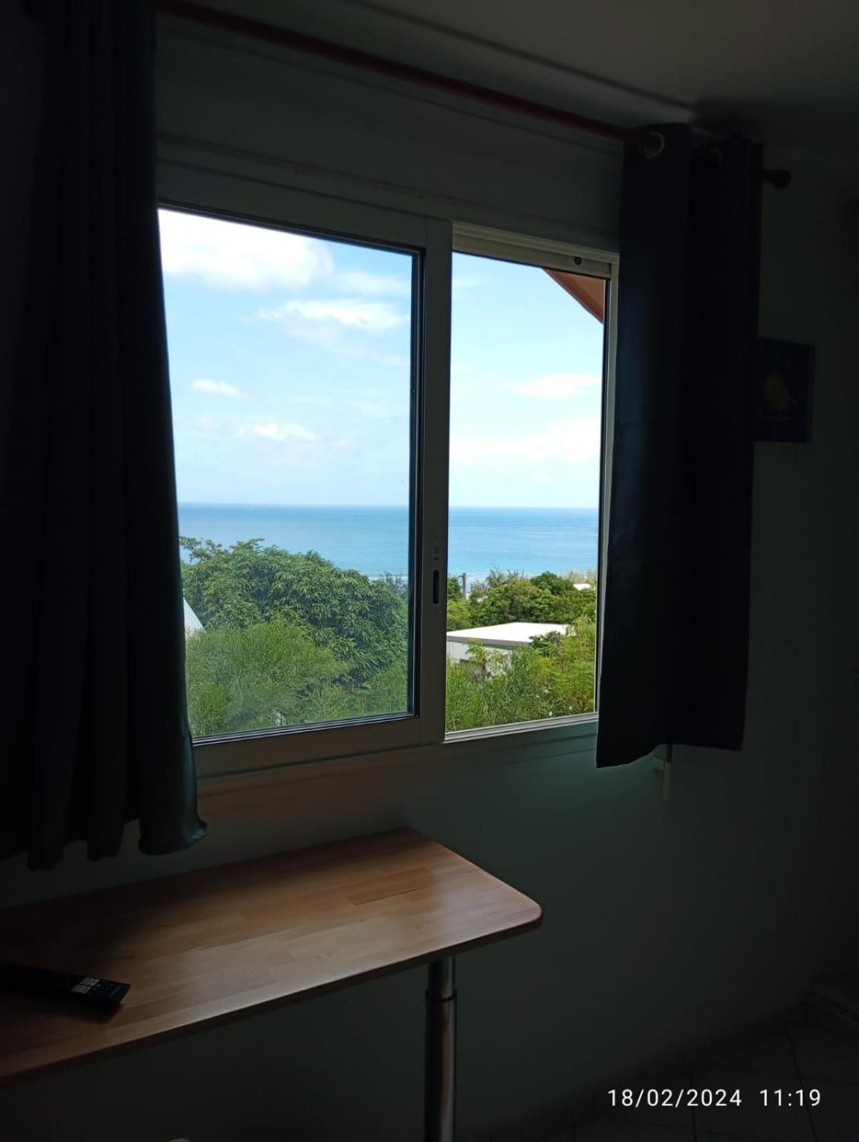 Chambre Vue Sur Mer Saint-Leu Exterior photo